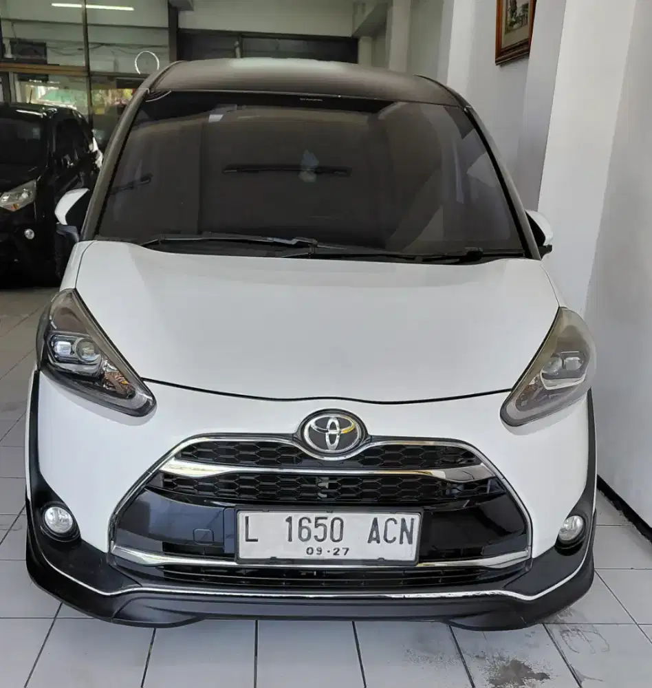 Toyota Sienta 1.5 Q CVT. 2017