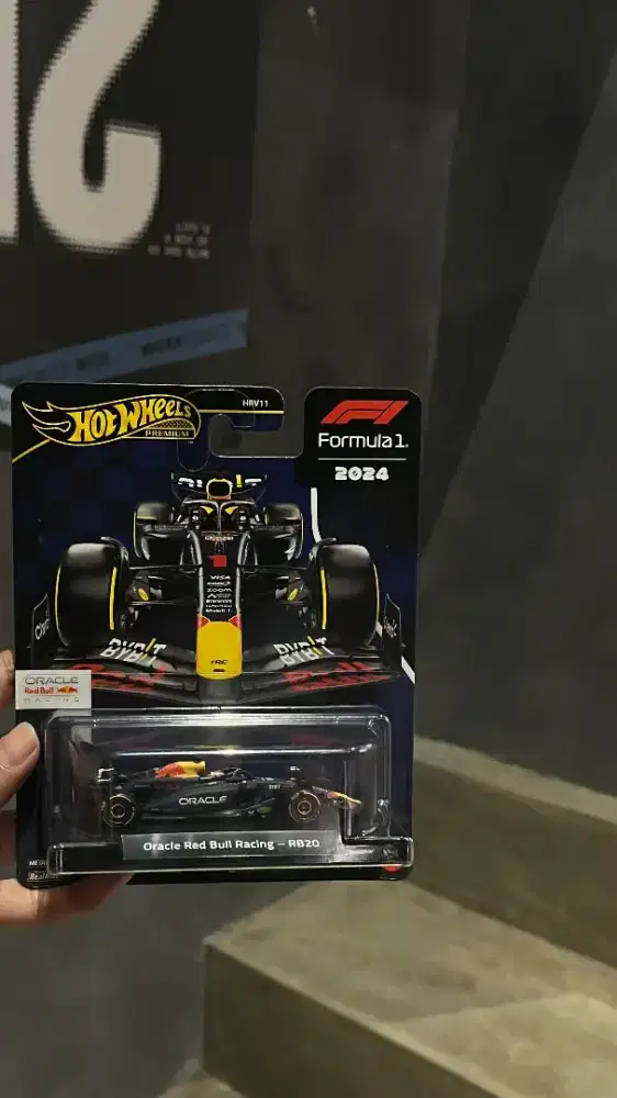 DIECAST F1 PREMIUM MAX VERSTAPPEN REDBULL