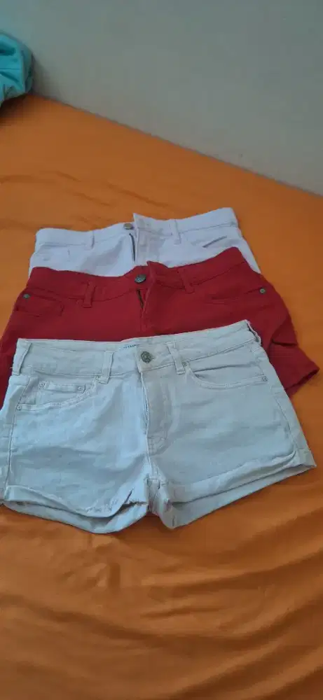 Jual Celana Pendek H&M, Mango & Esmara – Bekas
