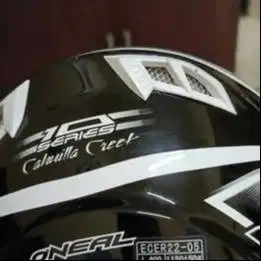 Helm Motorcross Oneal