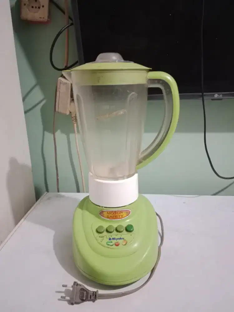 Blender merek Miyako