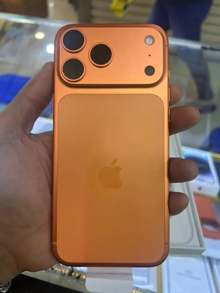 IPHONE 17 PRO MAX 256 Garansi resmi on nov2026 seperti baru