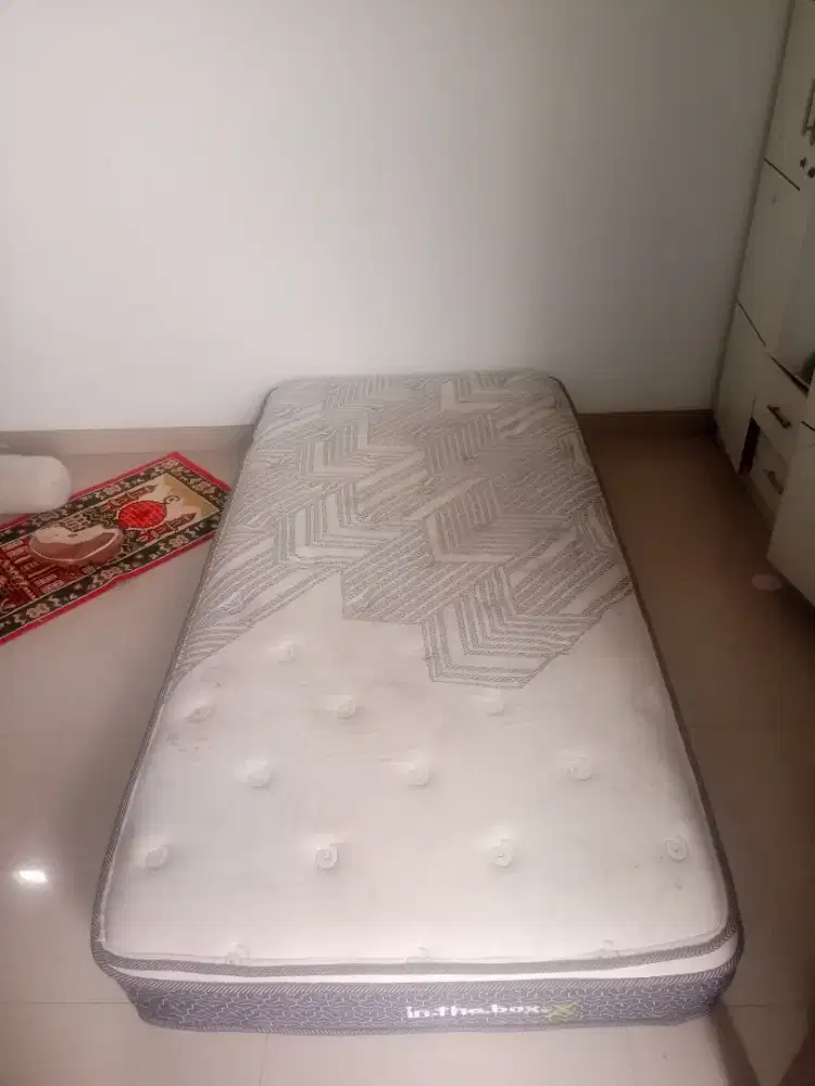 Kasur In The Box Single