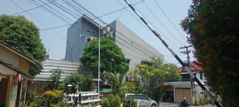 Rumah di jual lokasi stragis di huk