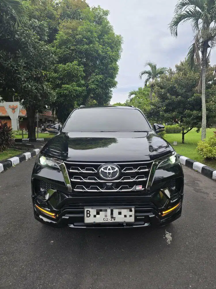FORTUNER GR SPORT 2.8 TAHUN 2022 KM 48Rb KONDISI SUPER ISTIMEWA.