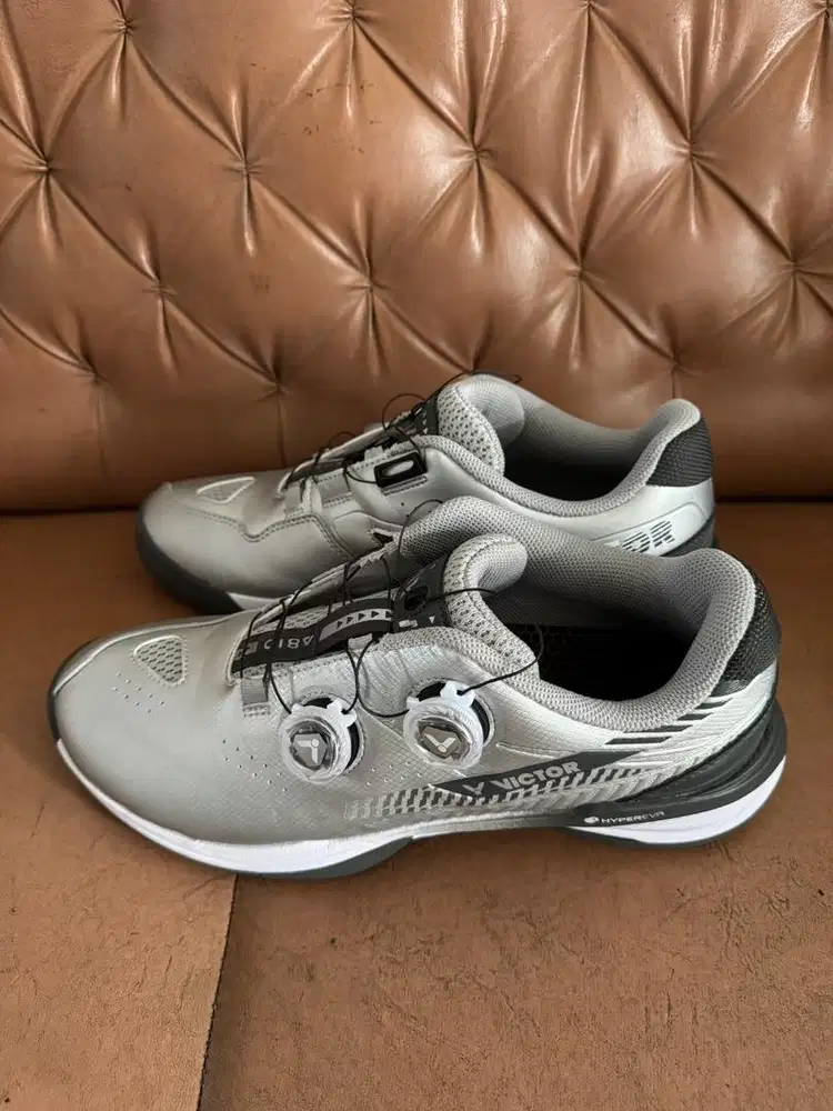Sepatu Badminton Victor A810 SK Silver