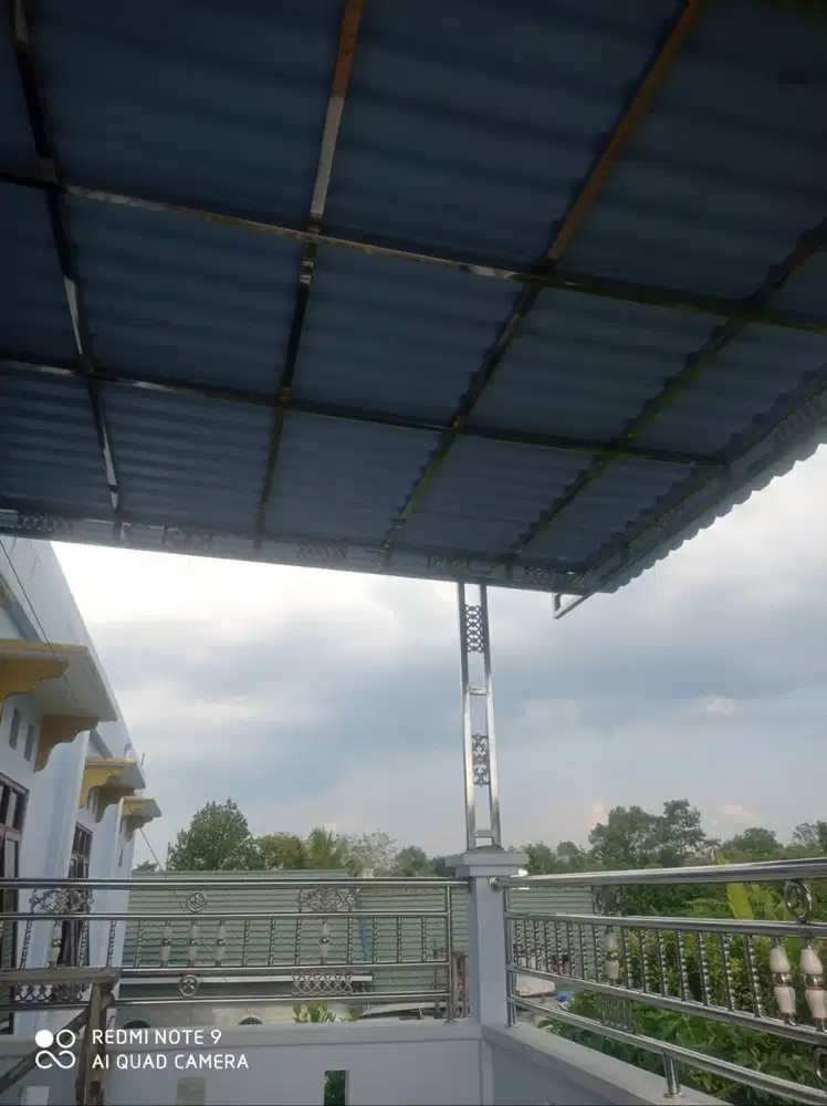 Balkon dan Pagar Stanlis