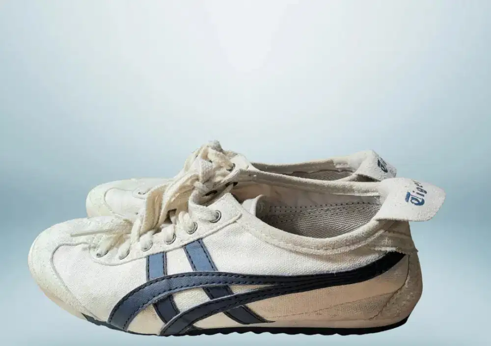 Onitsuka Tiger Mexico 66  krem dengan garis-garis biru tua