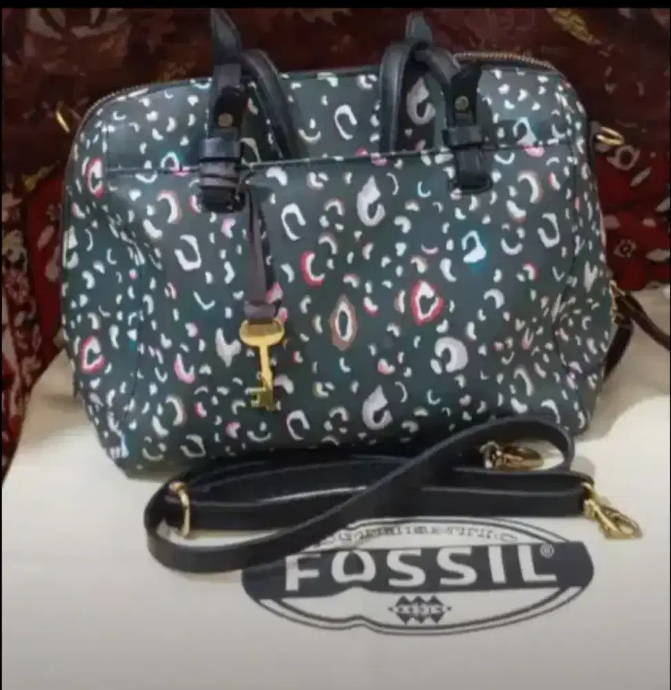 Tas Fossil authentic