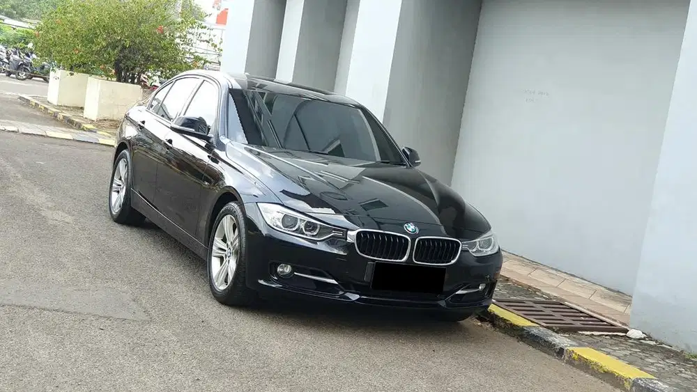 BMW F30 Sport 320i