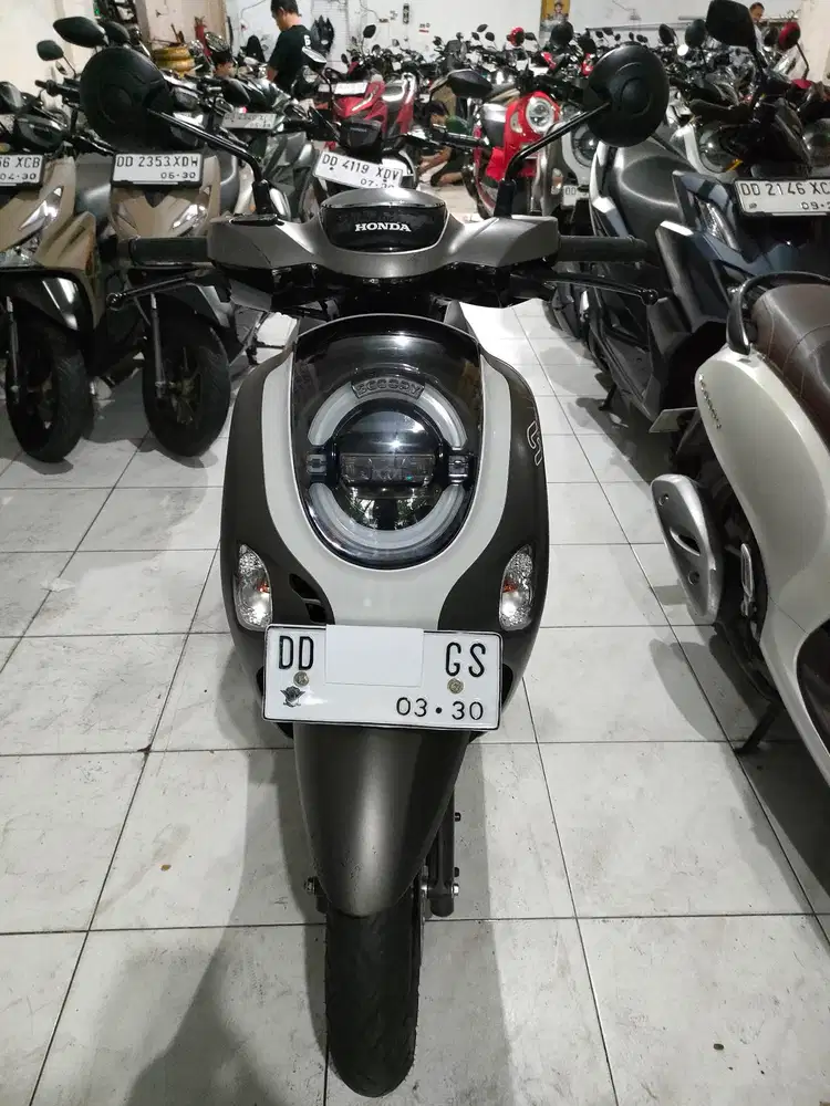 Honda Scoopy 110cc 2025 Cokelat putih