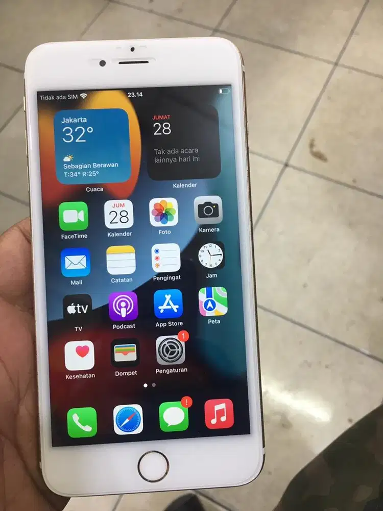 Dijual iphone 6S Plus barang bagus semua fungsi