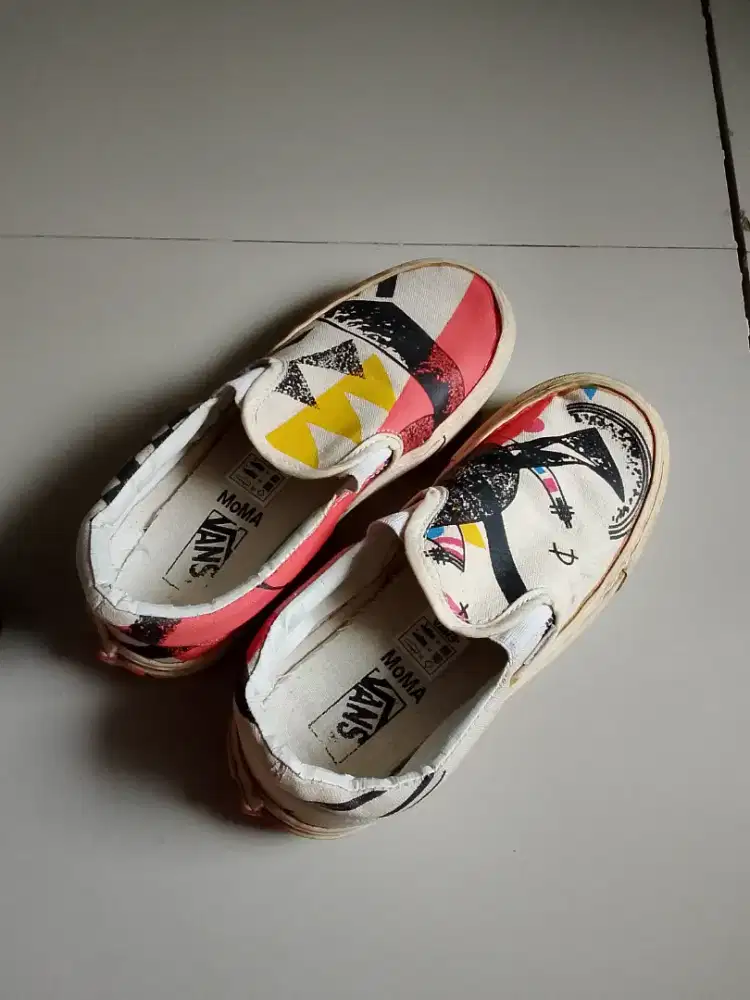 Sepatu anak adidas size 33 & Vans size 37