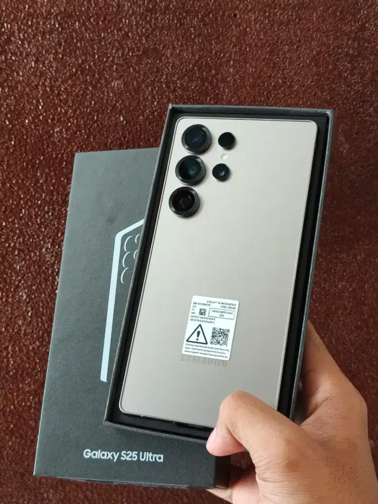 Samsung S25 ultra 12/256gb Sein