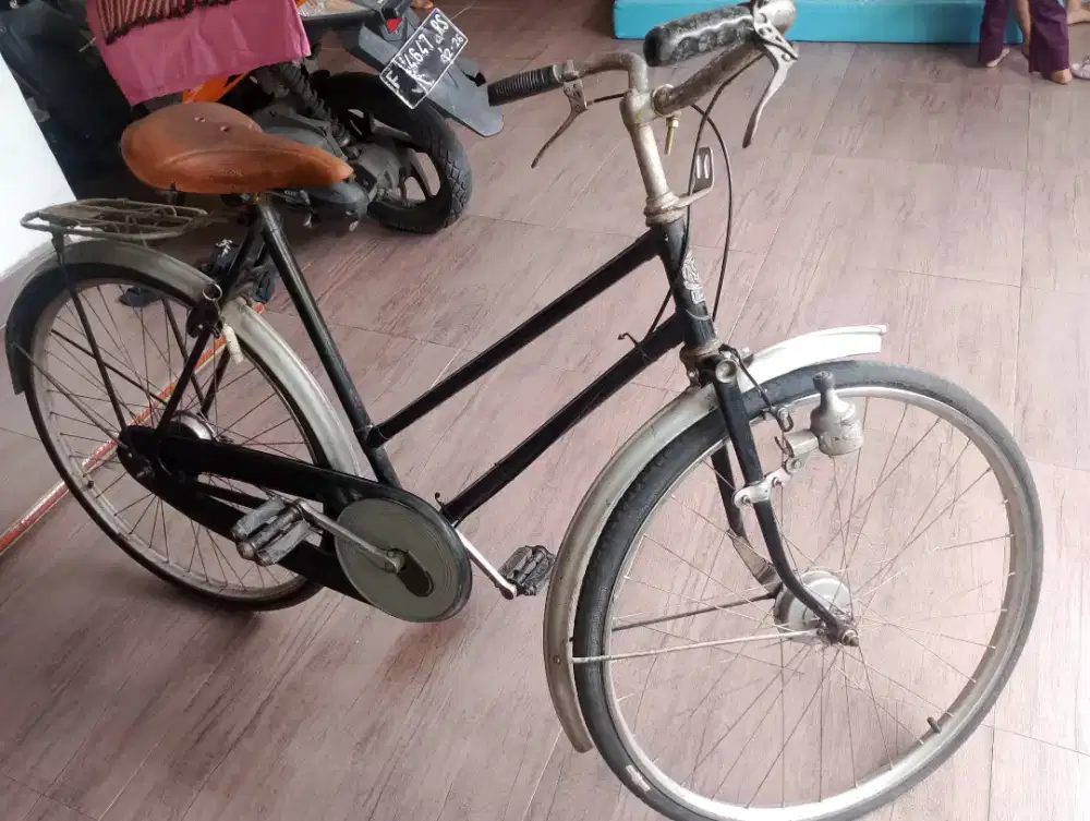 Sepeda Onthel phoenix