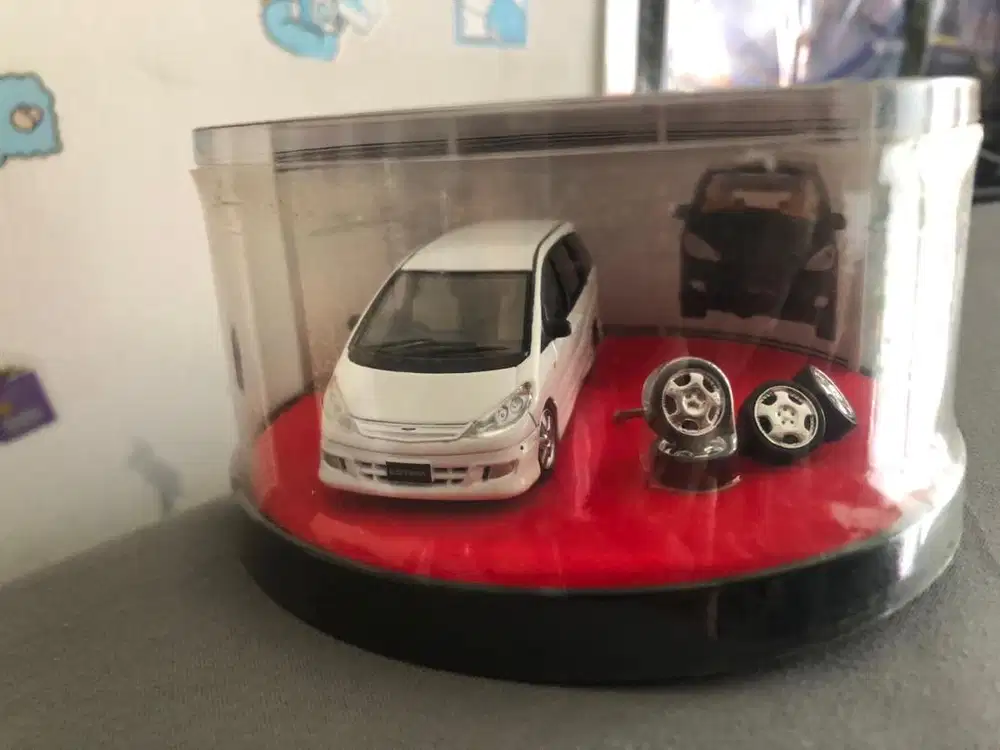 bnib hotworks 1:64 estima putih