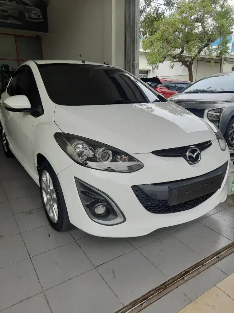MAZDA 2 R 213.ISTIMEWA