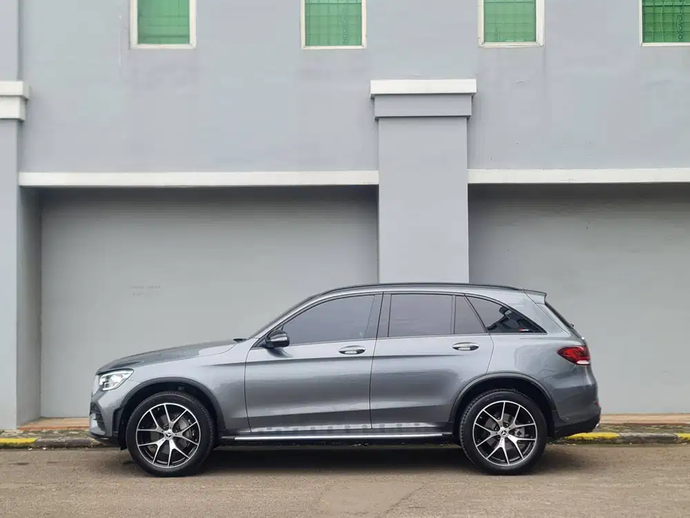 Odo=6k MERCY GLC 200 AMG Night Edition 2022 GLC200 AMG Night editon 22