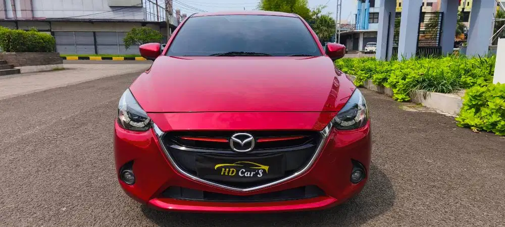 Mazda 2 1.5 R AT Skyactiv 2015 / 2016 Wrn Merah Pjk Pjg Low KM