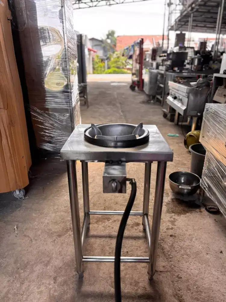 Kompor 1 tungku
Ukuran 45x45x70