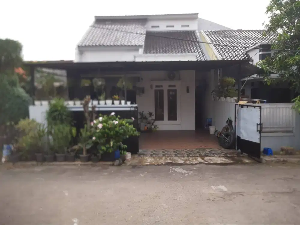 Jual Rumah LT 103 LB 130 di Kavling UI Sektor Barat
