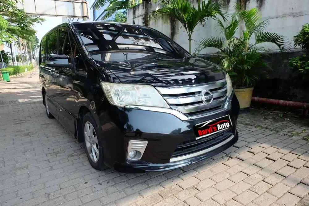 2013 NISSAN SERENA HWS 2.0 BENSIN LOW KM