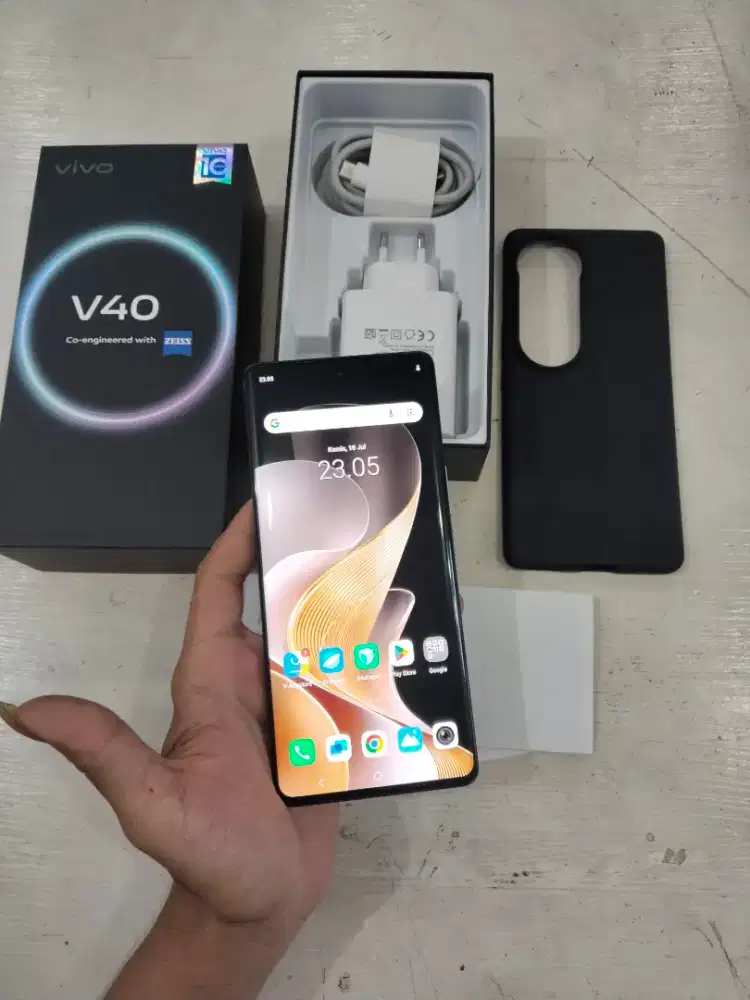 Vivo V40 5G ram 12/256 seken masih mulus