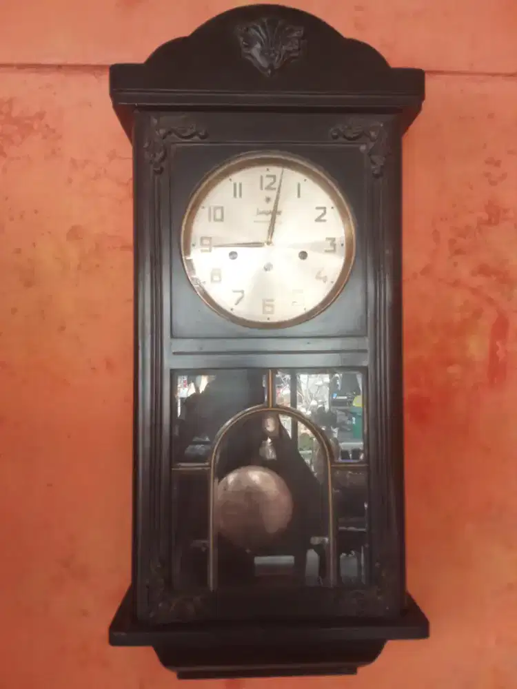 Jam Dinding Junghans