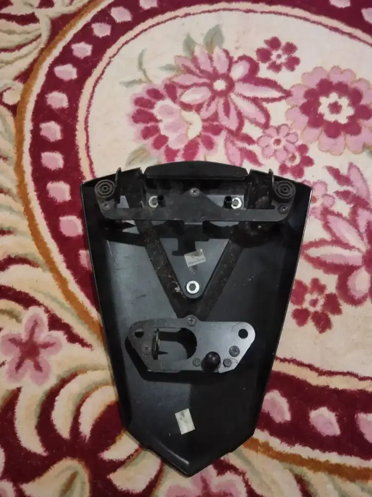 Single seat Yamaha R25