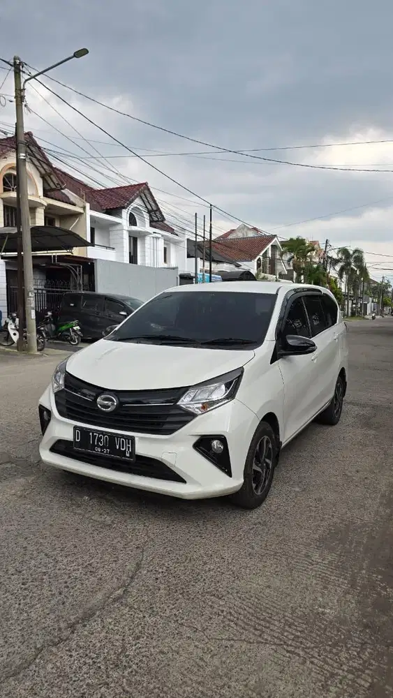 Daihatsu Sigra R at 2022 Dp15jt