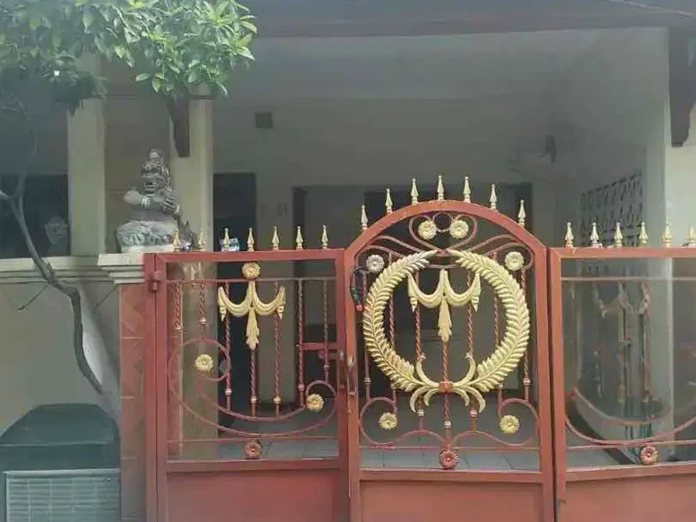 dijual rumah rungkut siap huni murah 2,5 lantai