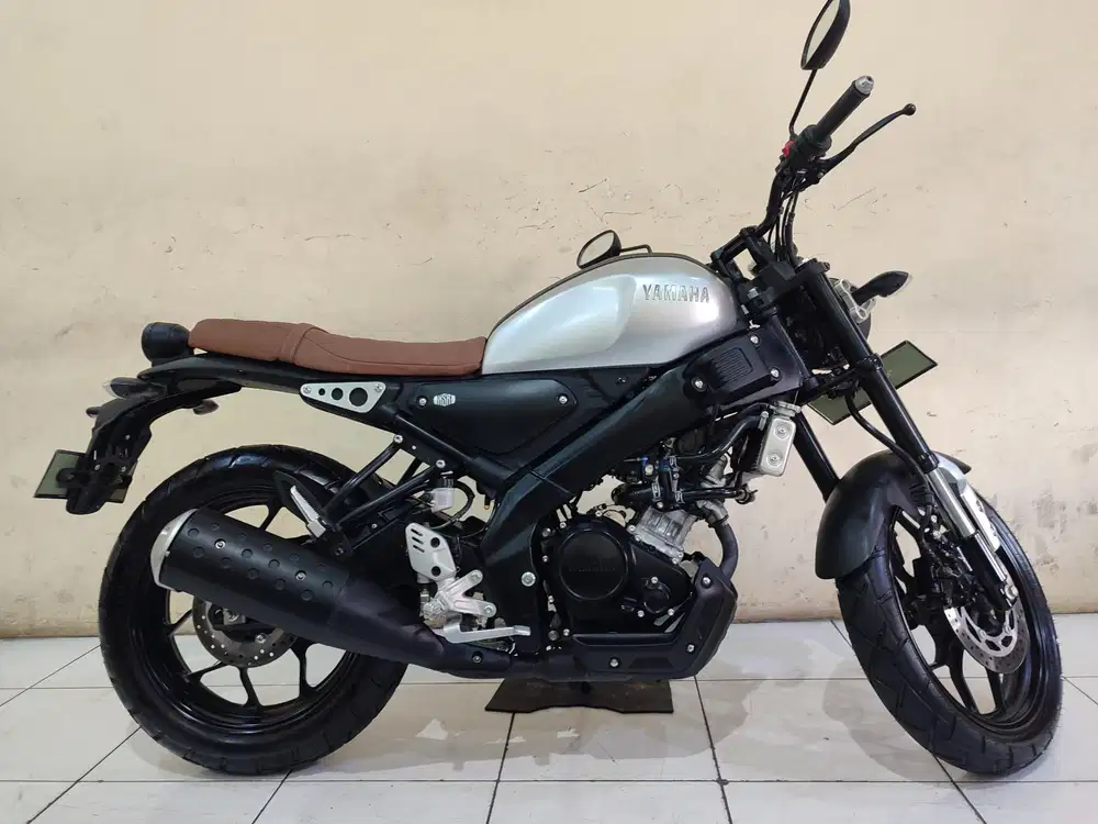 YAMAHA XSR 155 perak 2020 istimewa mulus terawat siap pakai...