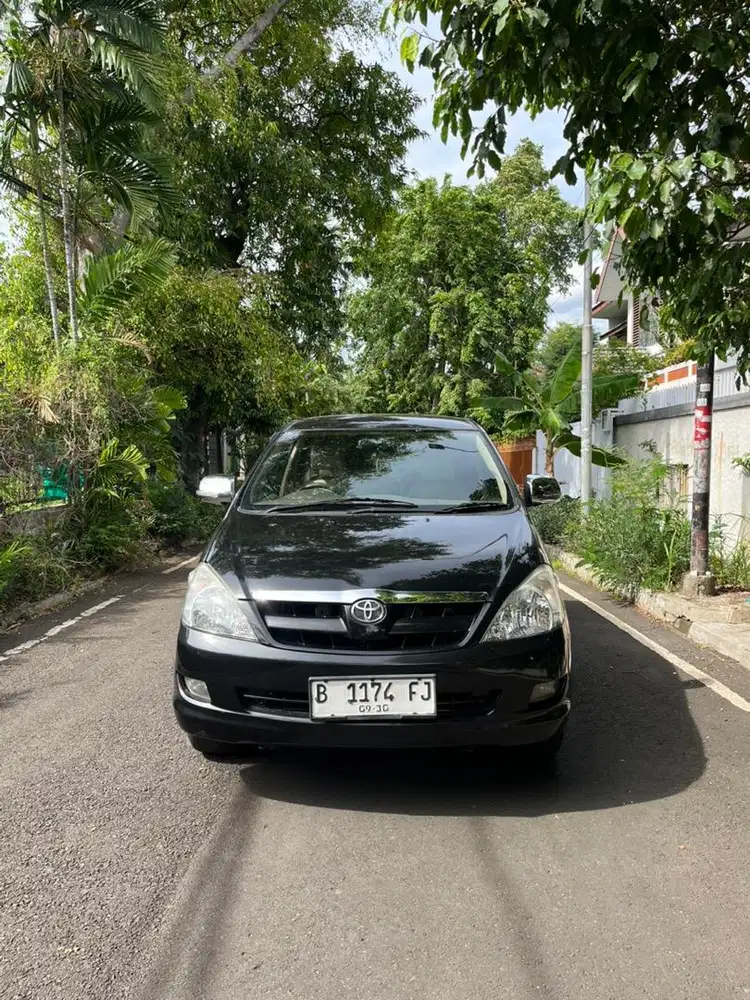 Toyota Innova G matic 2005