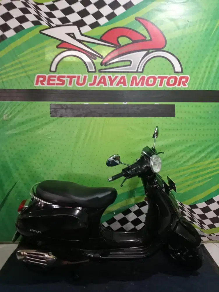 Vespa LX 125 i get th 2018 kredit DP 2,500#rjm