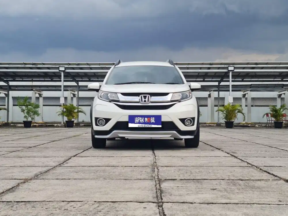 Honda BR-V BRV 1.5 E Prestige CVT AT 2018 Putih KM 61RB