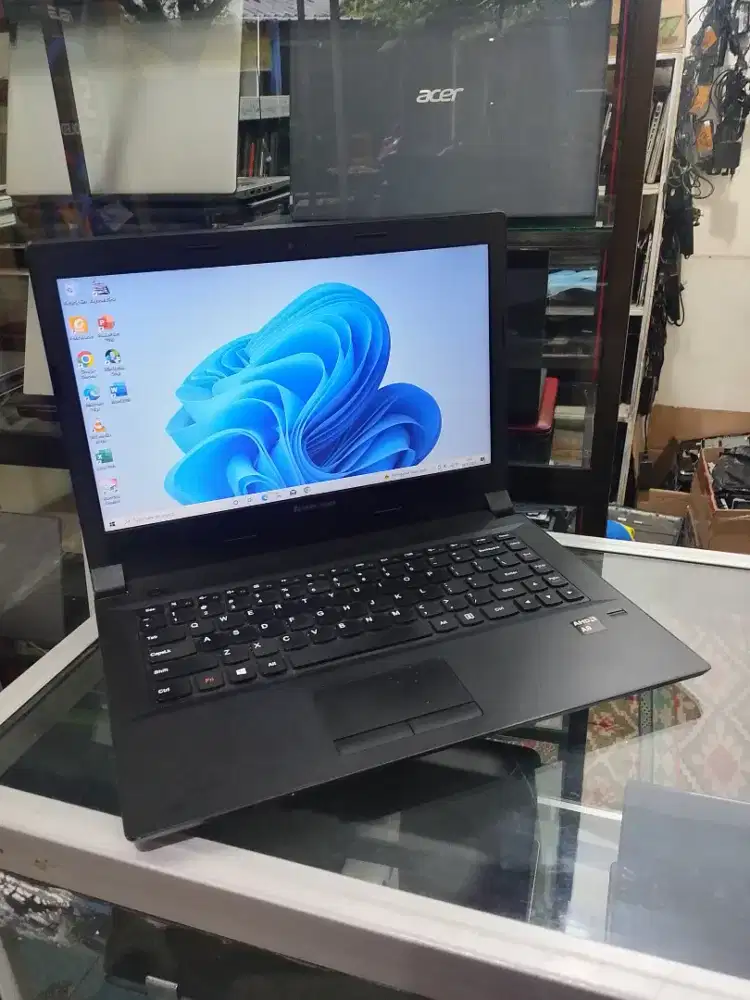 Lenovo B41-35 Amd A8 (14inch)Ram8Gb/Ssd128Gb/Hdd500Gb