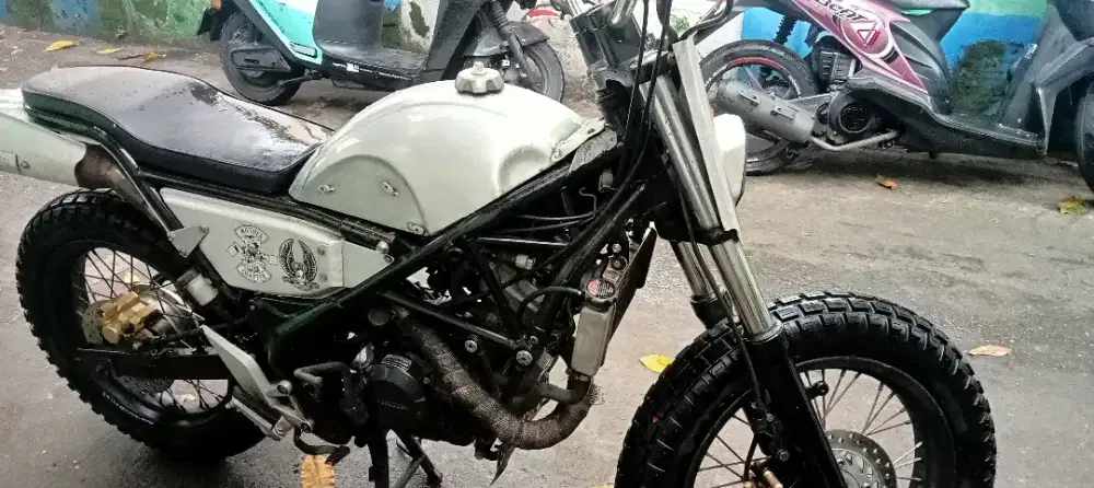 Honda cb 150r th 2014