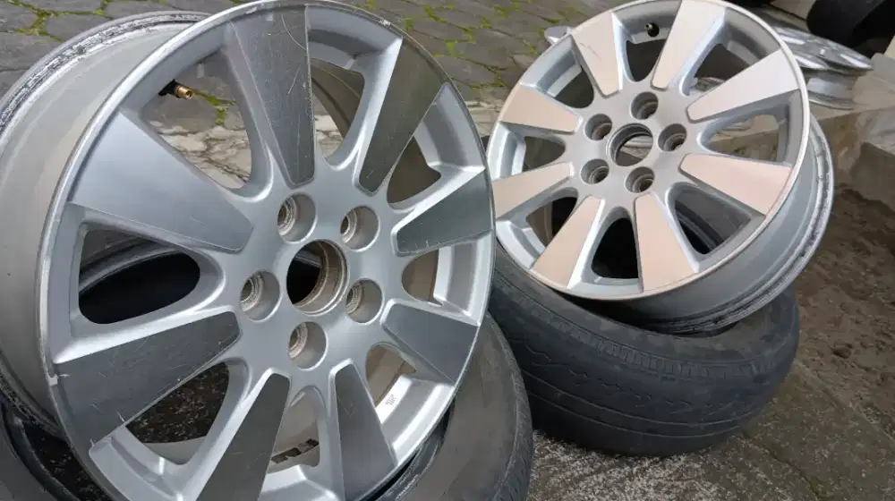 Velg OEM Ori Camry R16 good  condition free baut roda ori Toyota