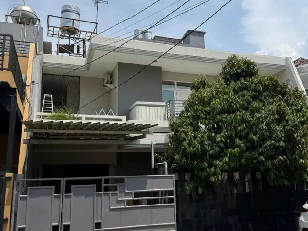 Di Jual Rumah 2 Lantai dalam Komplek Green Garden, Jakarta Barat