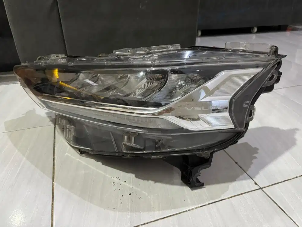 Jual Headlamp Veloz 2022