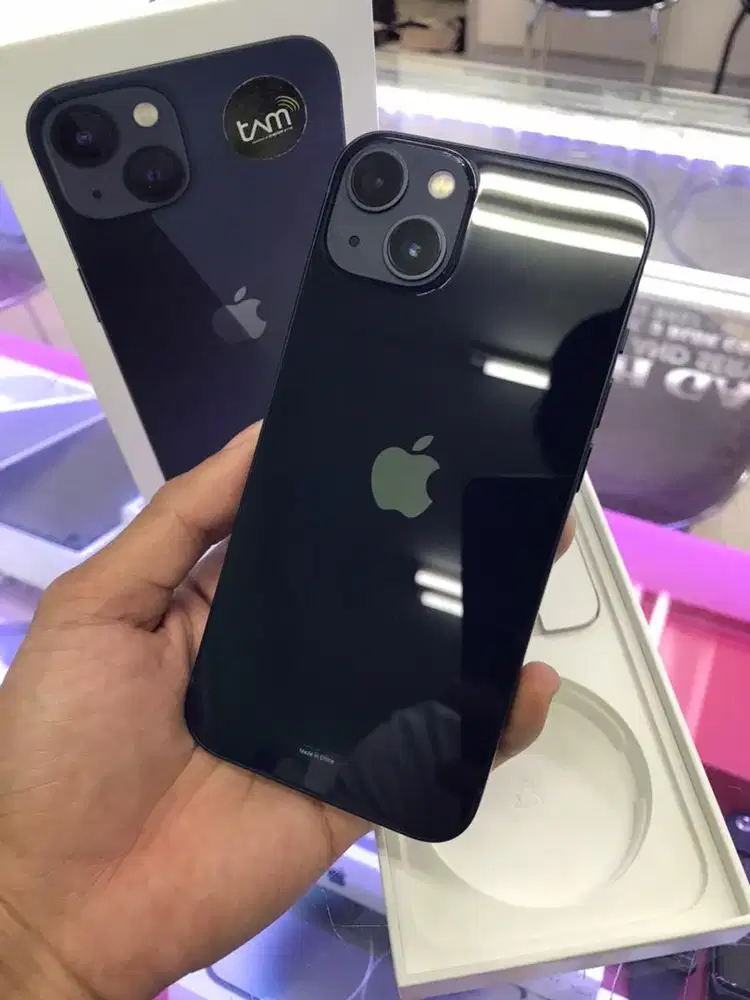 Iphone 13 128gb midnight second ex ibox garansi on