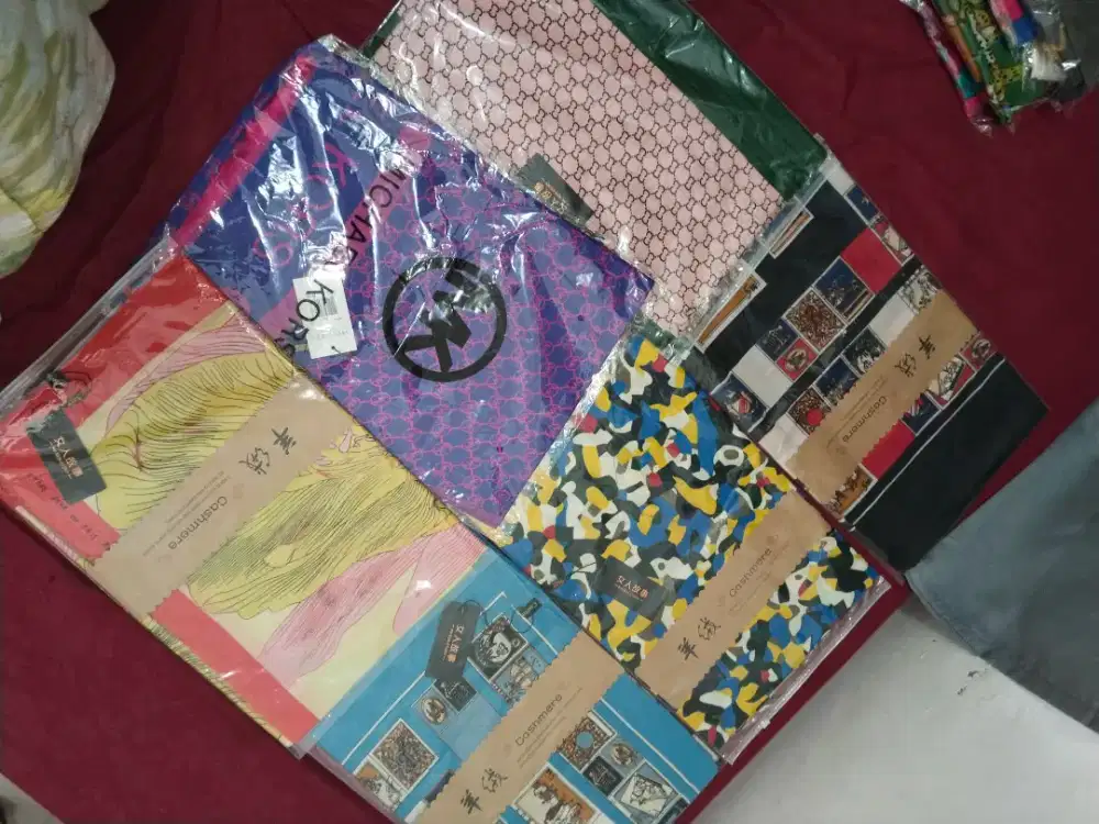 dijual hijab pashmina 2100 pcs