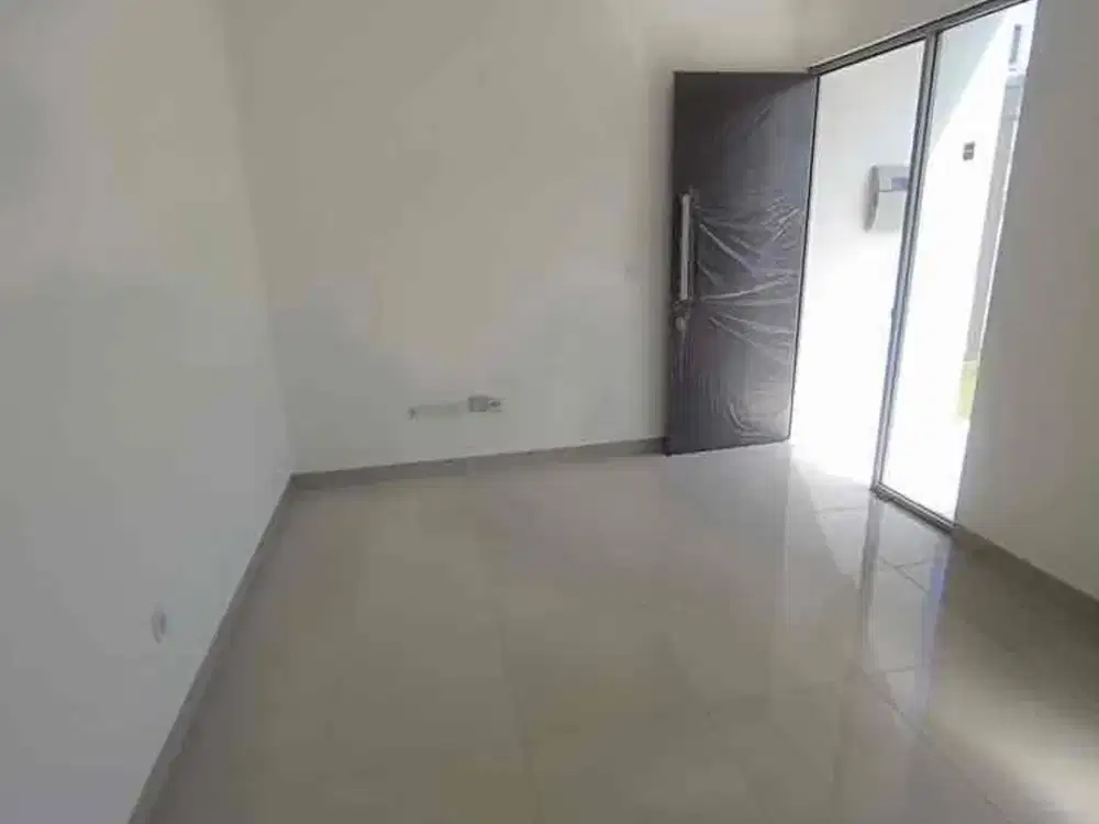 jual murah rumah sudah siap AJB 3 lantai pik2 4.5x10 siap huni