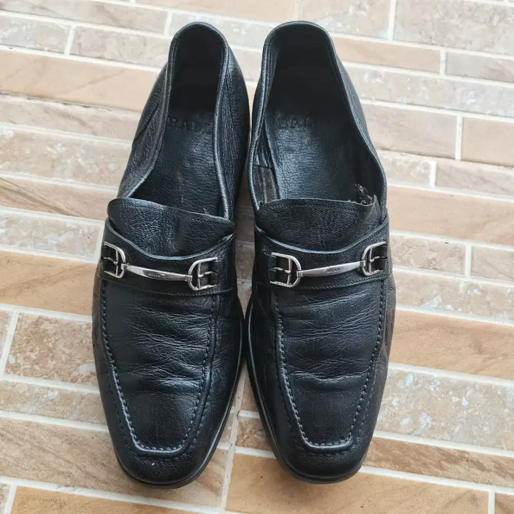 1074. SEPATU LOFER BALLY WARNA HIRAM SIZE 40 MADE IN ITALY  RELOVED