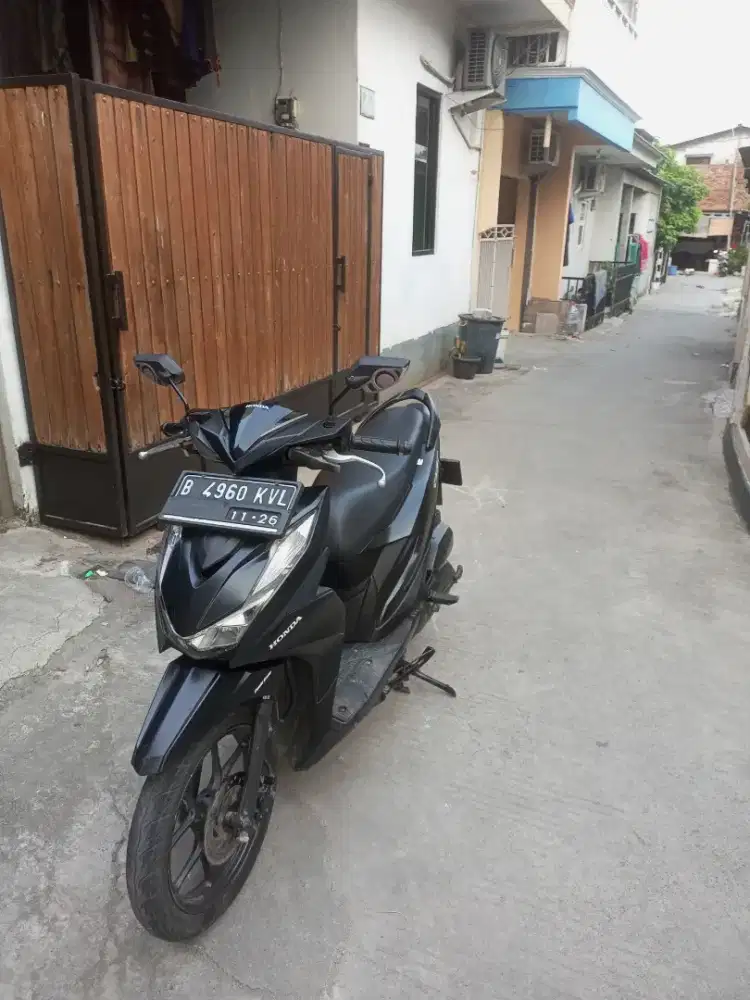 Di jual motor Honda Beat Deluxe 2021