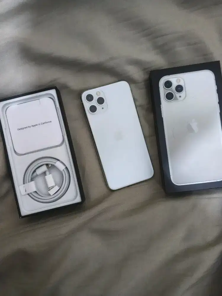 Iphone 11 pro 256gb ujaran apple