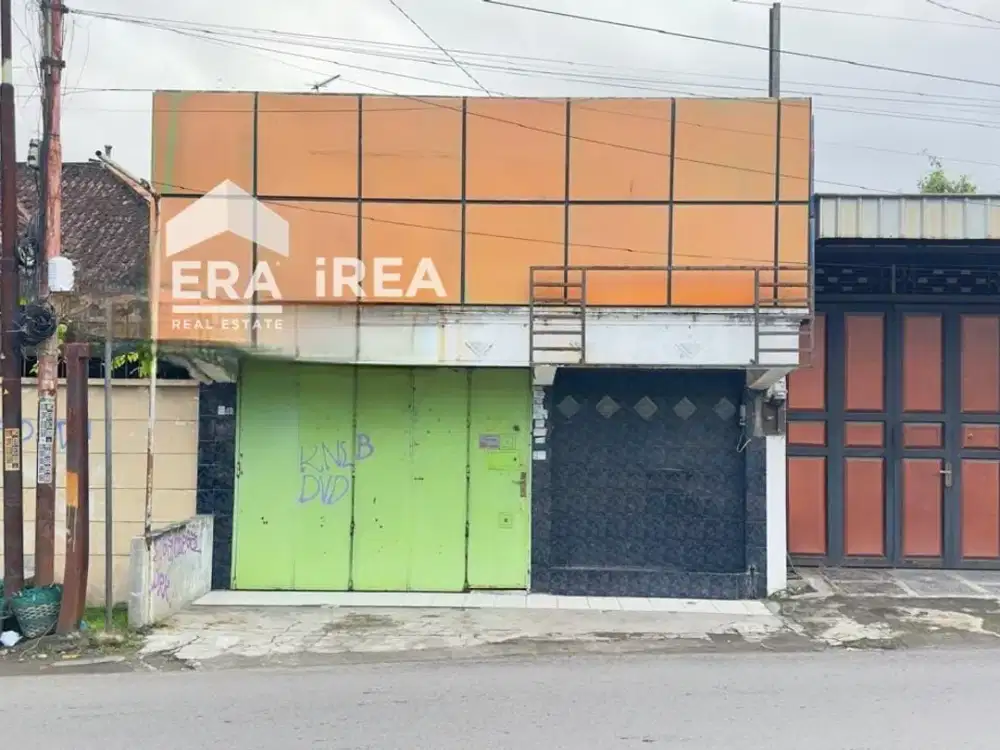 RUMAH DIJUAL DI SOLO DEKAT BENTENG TRADE CENTER, BALAIKOTA