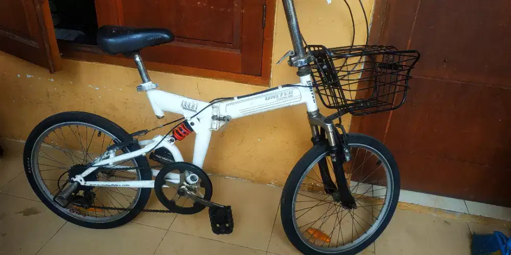 UNITED QUEST Ukuran 20