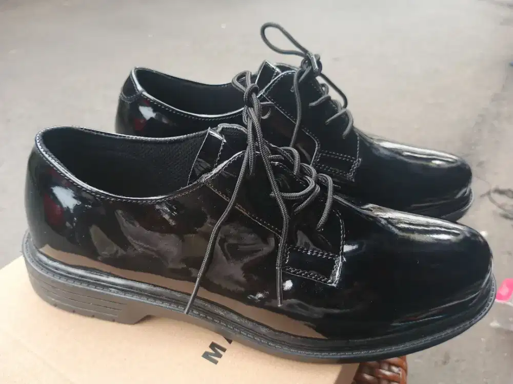 Jual sepatu pdh jatah' TNI original size 42 bisa byar cod d tempat