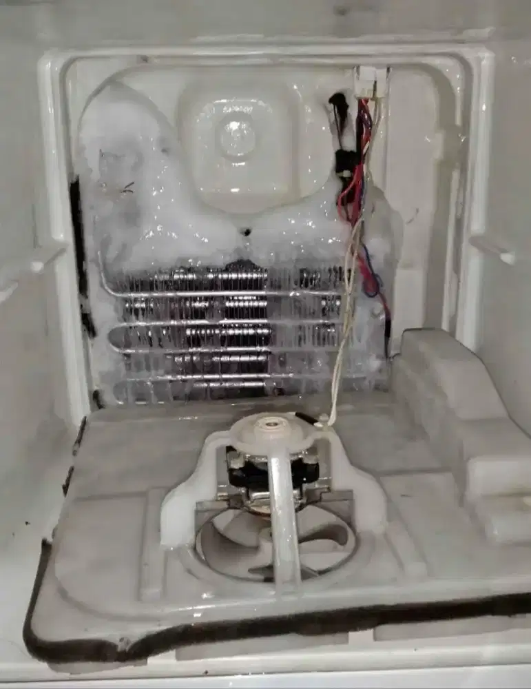 SERVIS AC MESIN CUCI KULKAS DLL